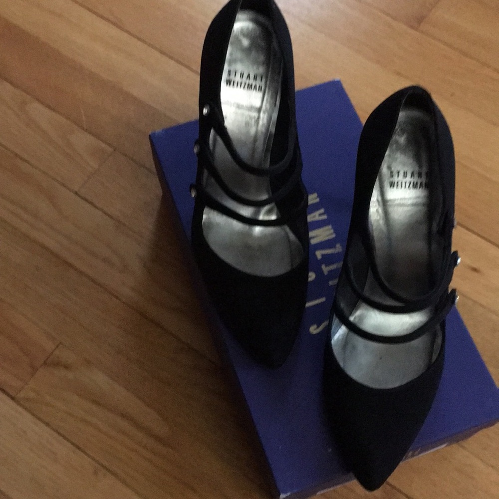 Shoes - Picture 3 of 4